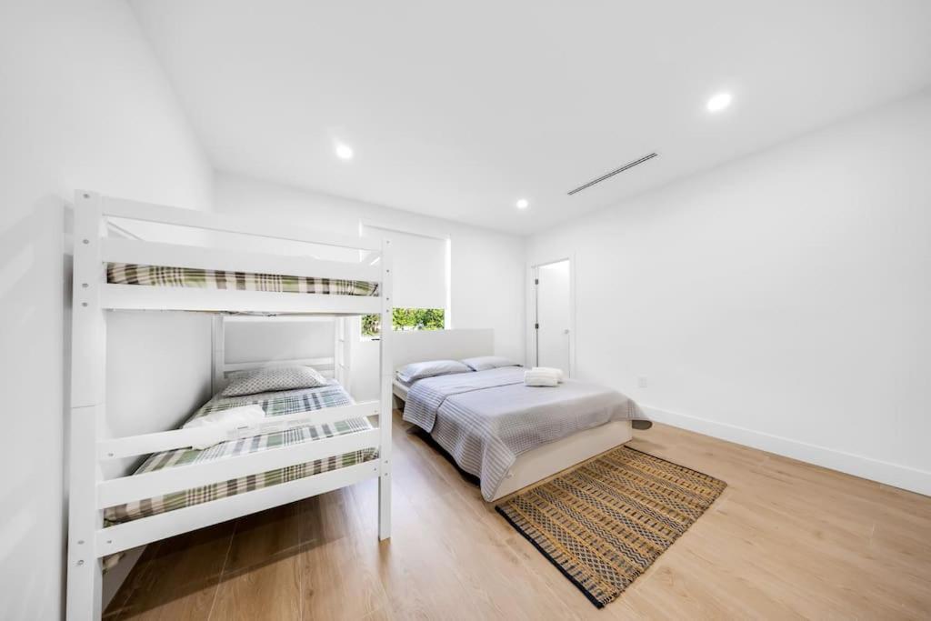 Pousada Up To 12 Guests! Modern Near Wynwood 29!