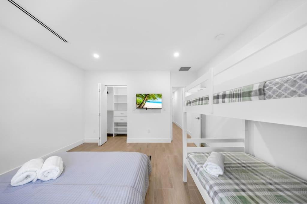 Up To 12 Guests! Modern Near Wynwood 29! Pousada