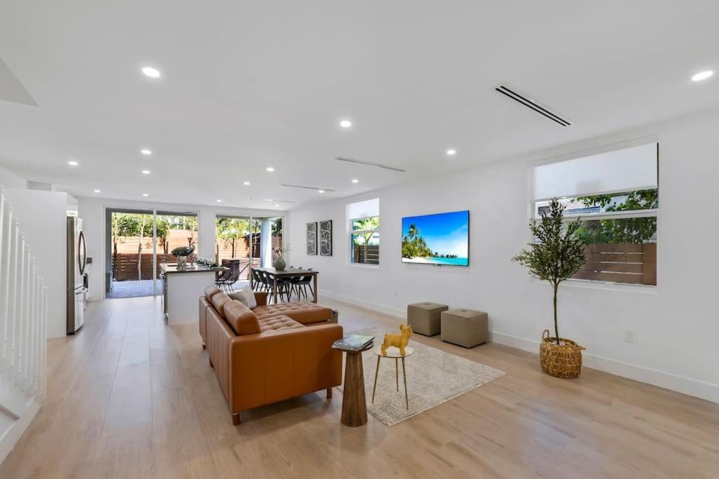 Pousada Up To 12 Guests! Modern Near Wynwood 29! *