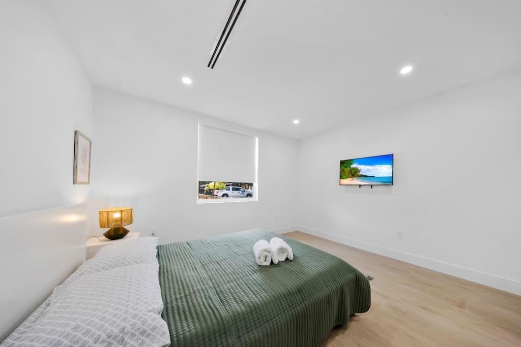 Up To 12 Guests! Modern Near Wynwood 29! Pousada